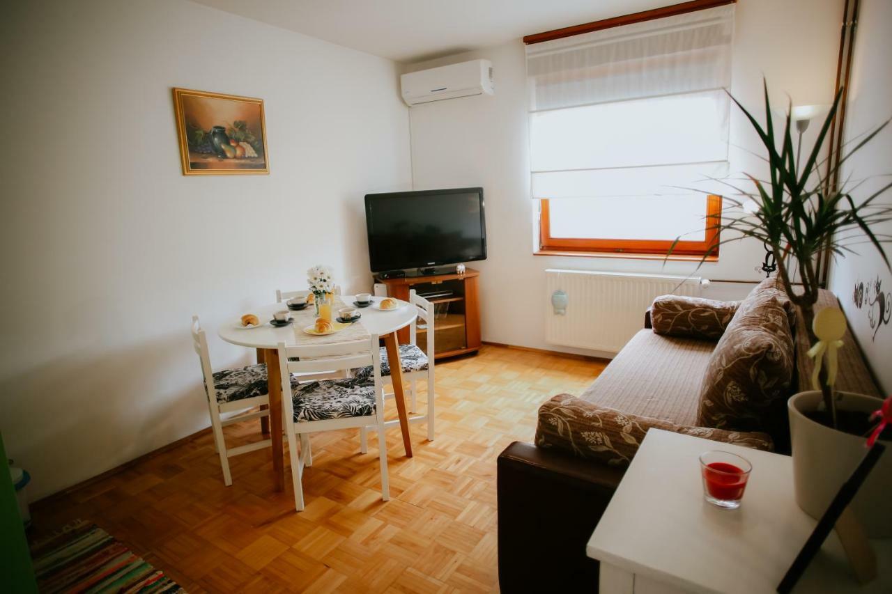 Petros Apartmani Вуковар Екстер'єр фото